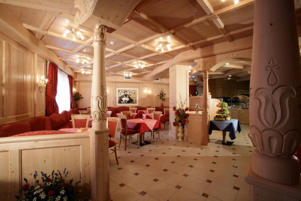 Hotel Garni La Roccia Andalo Esterno foto